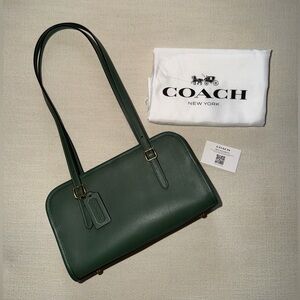 COACH | Swing Zip Bag in Hunter Green
